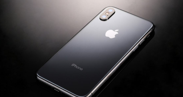 苹果iPhoneX评测：苹果iPhoneX和iPhone13哪款值得入手