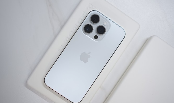 苹果iPhone 14 Pro手电筒具体打开方式